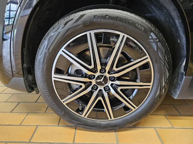 Mercedes-Benz EQA 350 4Matic AMG Line Swiss Star