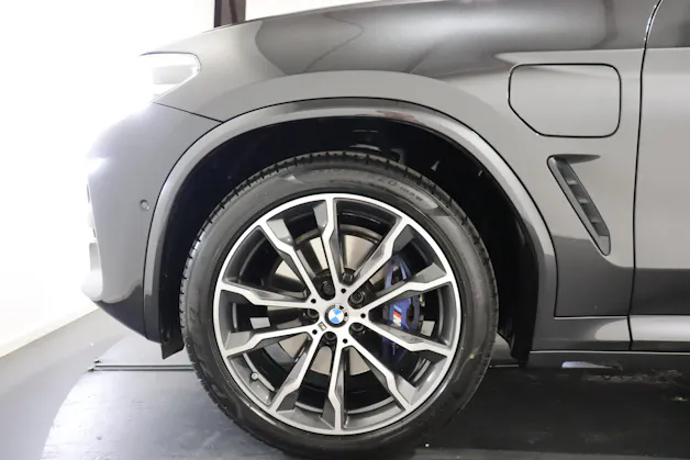 BMW X3 30e xDrive SAG