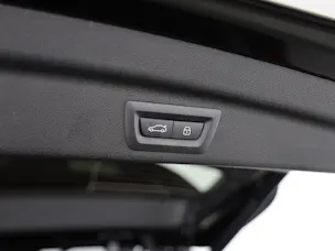 BMW 230e xDrive paddles Active Tourer