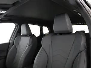 BMW 230e xDrive paddles Active Tourer