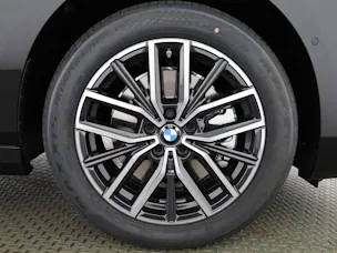 BMW 230e xDrive paddles Active Tourer
