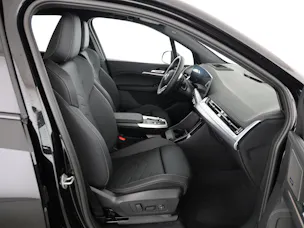 BMW 230e xDrive paddles Active Tourer