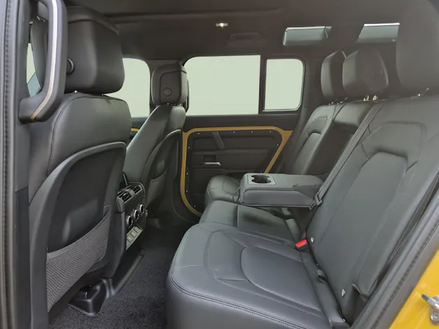 Land Rover Defender 110 3.0 D I6 350 Trophy Edition Yellow Eintauschprämie 10'000.-