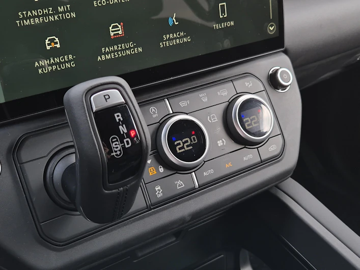 image du véhicule LAND ROVER DEFENDER