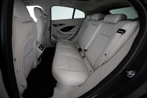 image du véhicule JAGUAR I-Pace EV400 HSE AWD