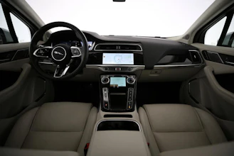 https://vehicle.imgix.net/4287346/9ff7b5dd-2a8e-4c34-9764-523f5a75fc63.jpg