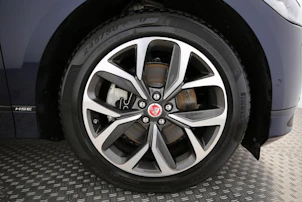 image du véhicule JAGUAR I-Pace EV400 HSE AWD