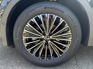 VW Tiguan 1.5 TSI UNITED Life DSG*AHK*IQ. Light*Keyless*