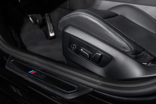 BMW M5 xDrive Touring