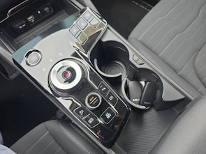 Fahrzeugbild KIA Sportage 1.6 T-GDi PHEV Style / ab 3,99% Leasing bei Abschluss einer Protect Autoversicherung