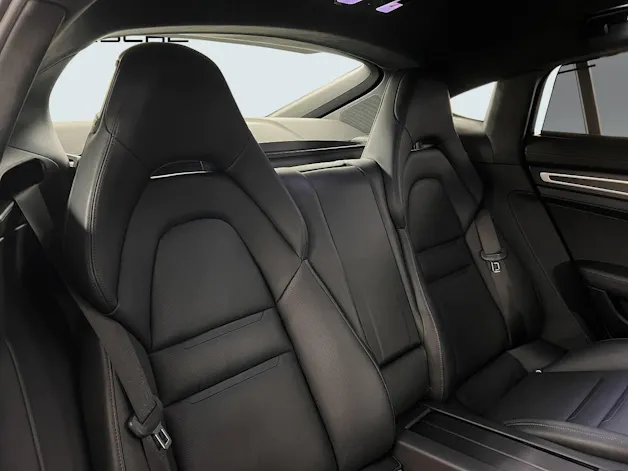 Porsche Panamera GTS