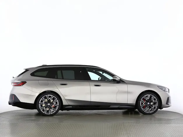 BMW i5 xDrive40 Touring