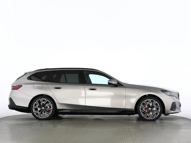 BMW i5 xDrive40 Touring