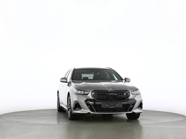 BMW i5 xDrive40 Touring