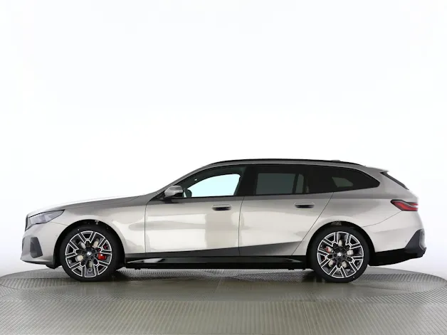 BMW i5 xDrive40 Touring