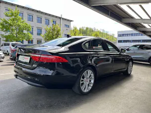 Jaguar XF 2.0 D 180 Portfolio AWD
