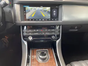 Jaguar XF 2.0 D 180 Portfolio AWD