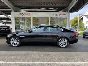 Jaguar XF 2.0 D 180 Portfolio AWD