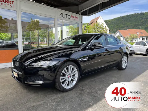 Jaguar XF 2.0 D 180 Portfolio AWD