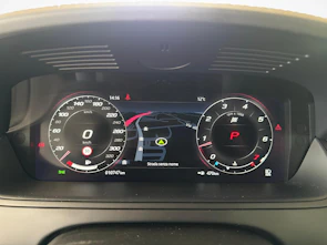 immagine del veicolo JAGUAR F-Type Coupé 5.0 V8 R AWD - Ruote invernali incluse