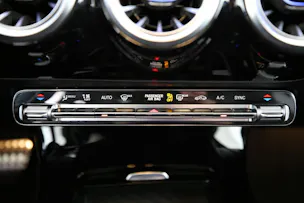 Mercedes-Benz CLA 250 AMG Line 4matic