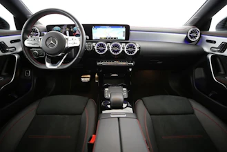 https://vehicle.imgix.net/4287574/9dcbdc12-3163-45db-9264-ff37e467b964.jpg
