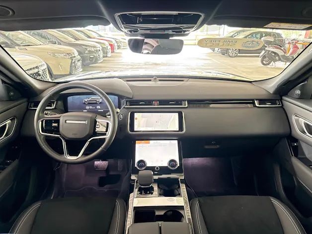 Land Rover Range Rover Velar 2.0 P400e + Pneumatici invernali inclusi