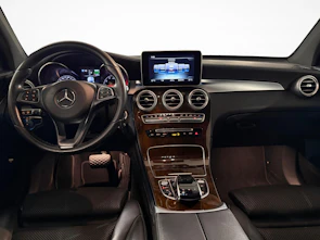 Fahrzeugbild MERCEDES-BENZ GLC 350 e AMG Line 4m