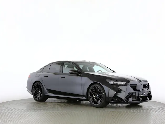 BMW M5 xDrive