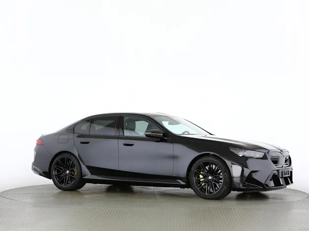 BMW M5 xDrive