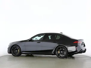 BMW M5 xDrive