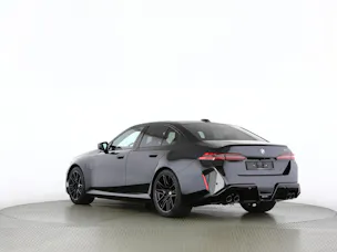 BMW M5 xDrive