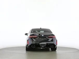 BMW M5 xDrive