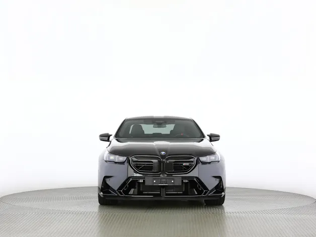 BMW M5 xDrive