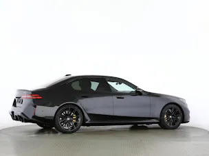 BMW M5 xDrive