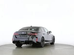 BMW M5 xDrive