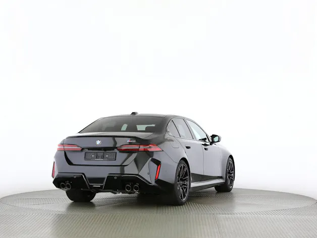 BMW M5 xDrive