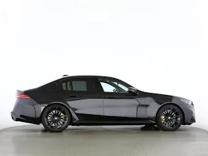 BMW M5 xDrive
