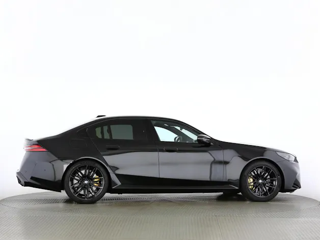 BMW M5 xDrive