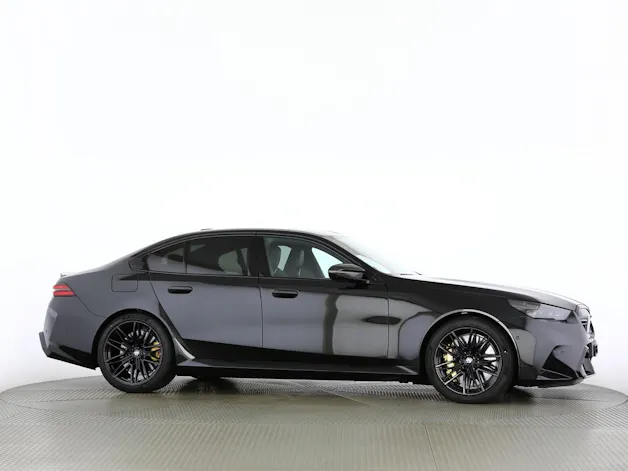 BMW M5 xDrive