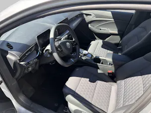 MG 3 1.5 Hybrid Luxury