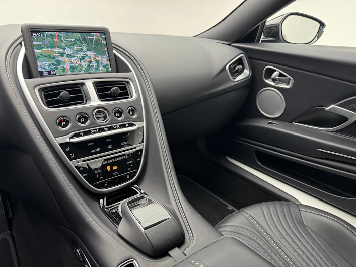 Fahrzeugbild ASTON MARTIN DB11