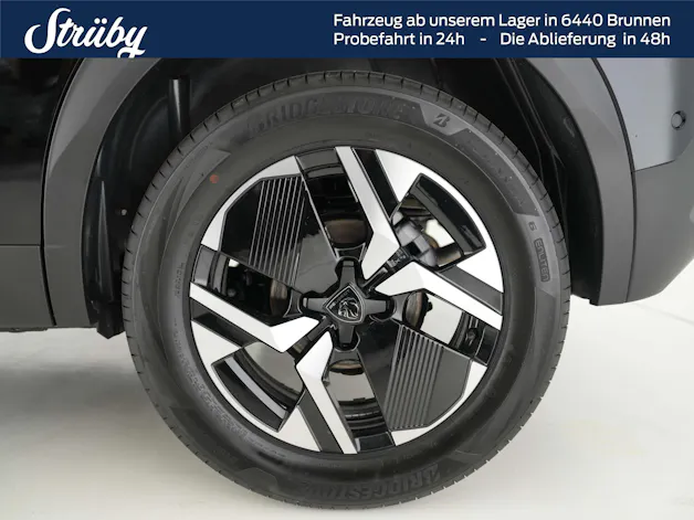 Peugeot 2008 1.2 Hybrid 145PS GT