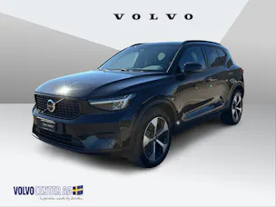Volvo XC40 2.0 B3 MH Plus Dark