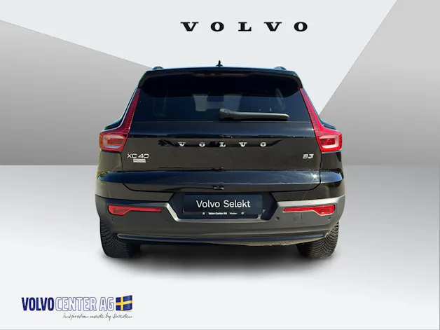 Volvo XC40 2.0 B3 MH Plus Dark