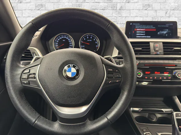 BMW 120i