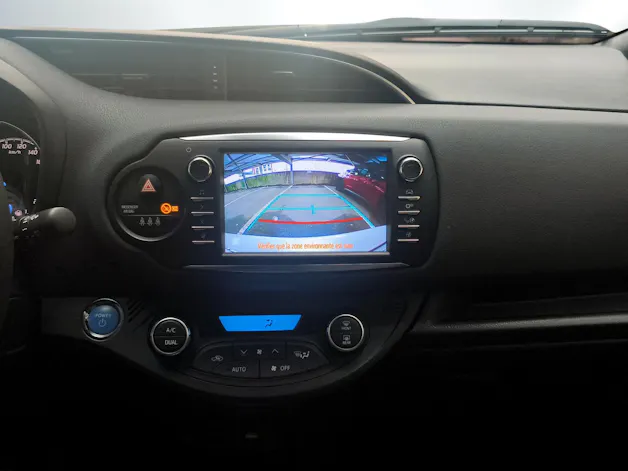 Toyota Yaris 1.5 VVT-i HSD Premium