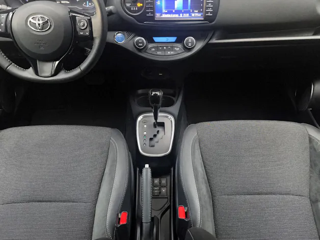 Toyota Yaris 1.5 VVT-i HSD Premium