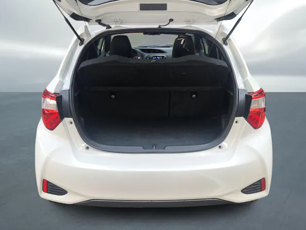 Toyota Yaris 1.5 VVT-i HSD Premium