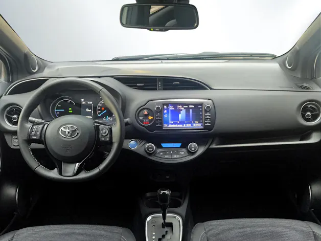 Toyota Yaris 1.5 VVT-i HSD Premium